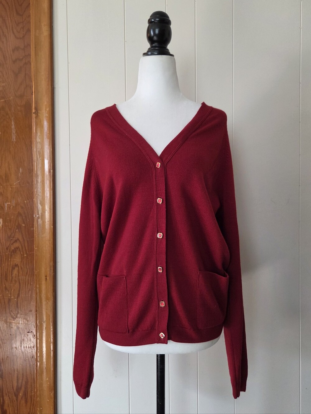 VTG 1980's Edinburgh Woollen Lambswool Cherry Red V-Neck Cardigan